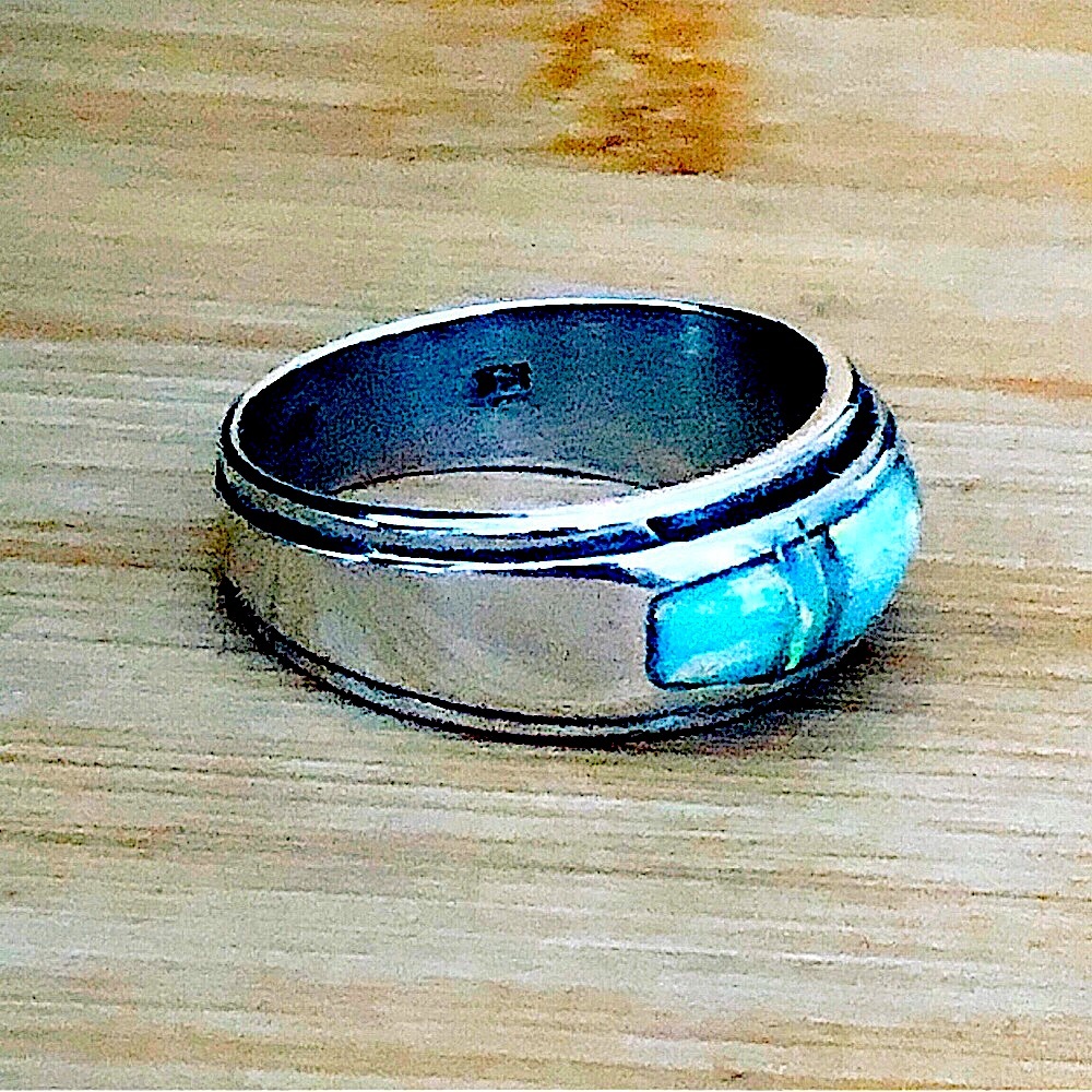 $564  14K White Gold & Fire Opal Estate Navajo Wedding Ring  Size 9 & 3/4  14K - Picture 5 of 8